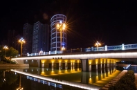 天橋照明亮化工程設(shè)計(jì)，點(diǎn)綴城市夜景燈光